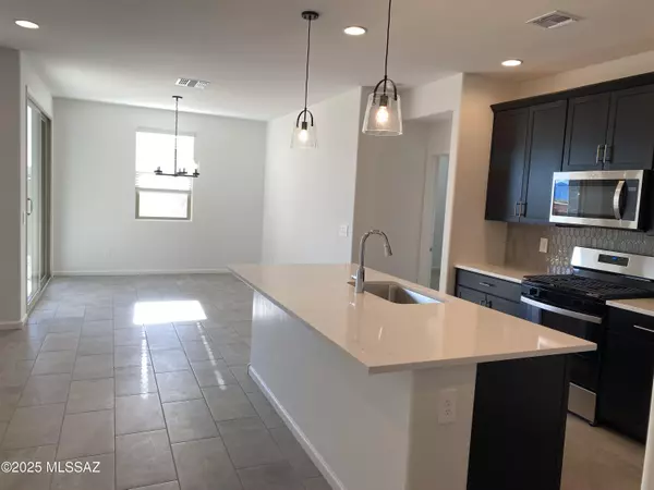 Marana, AZ 85658,9745 W Larson Street