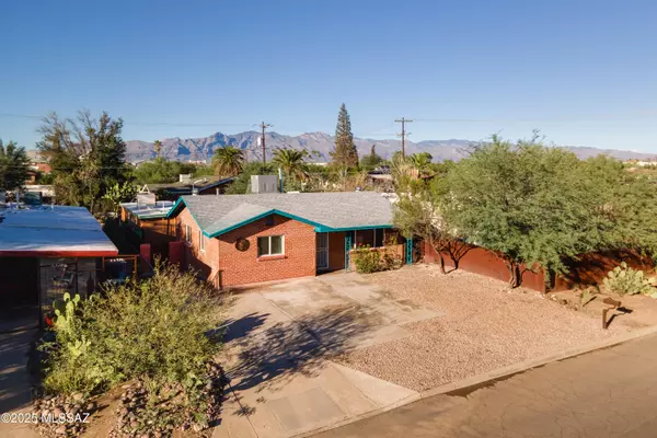 1537 E Manlove Street, Tucson, AZ 85719