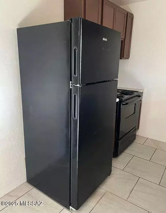 Tucson, AZ 85713,365 W 33rd Street #A