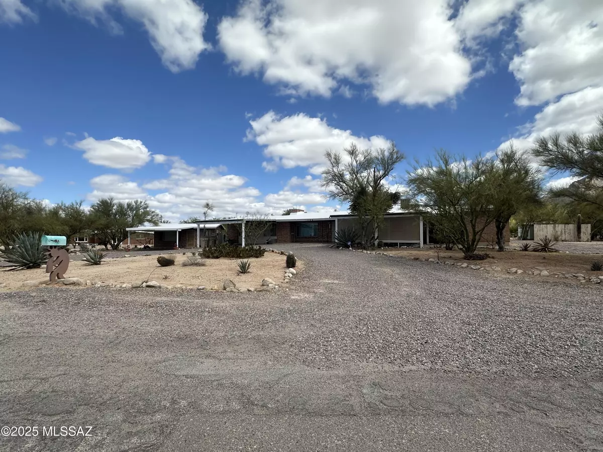 Tucson, AZ 85704,702 W Giaconda Way