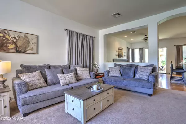 Oro Valley, AZ 85737,10991 N Double Eagle Court