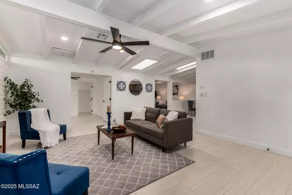 Tucson, AZ 85711,5457 E 6th Street