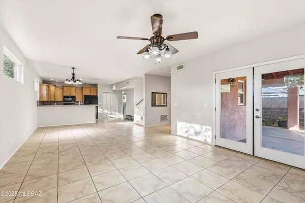 Tucson, AZ 85719,3819 N Look Backridge Place