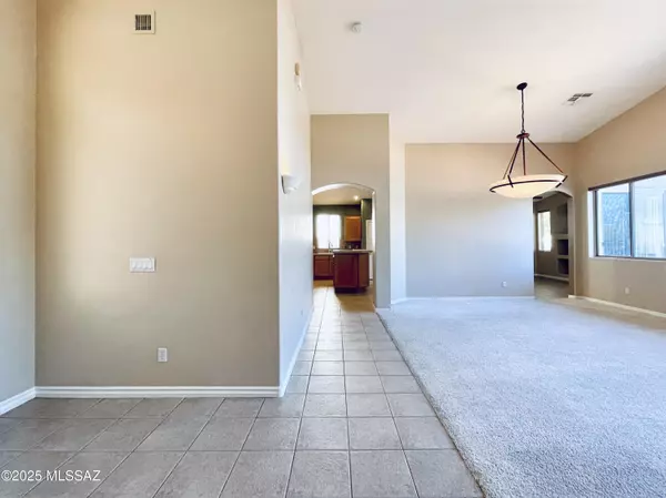 Oro Valley, AZ 85755,355 W Sacaton Canyon Drive