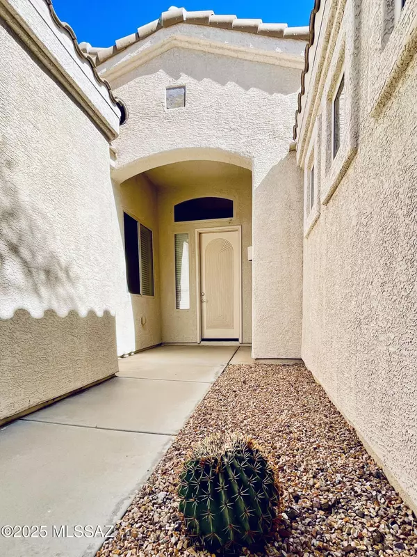 Oro Valley, AZ 85755,355 W Sacaton Canyon Drive