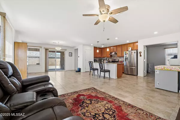 Tucson, AZ 85706,6164 S Antrim Loop