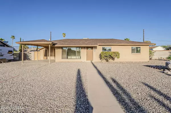 Tucson, AZ 85710,6433 E Barnan Street