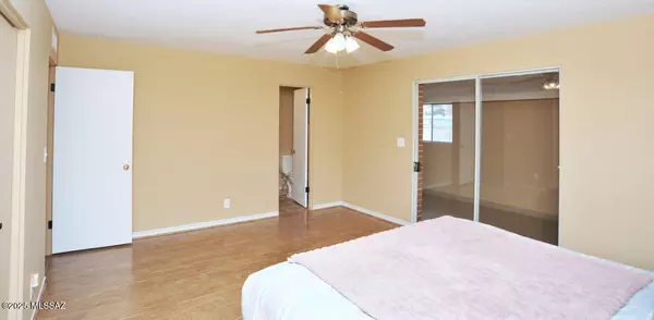 Tucson, AZ 85711,5121 E 9th Street