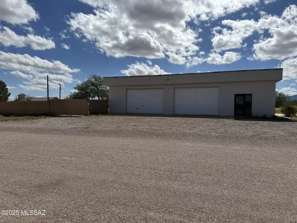 30 E Camino De Tundra, Huachuca City, AZ 85616