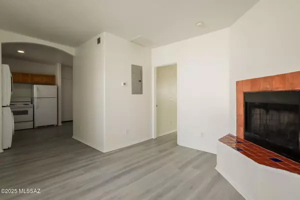 Tucson, AZ 85705,354 W Delano Street #1