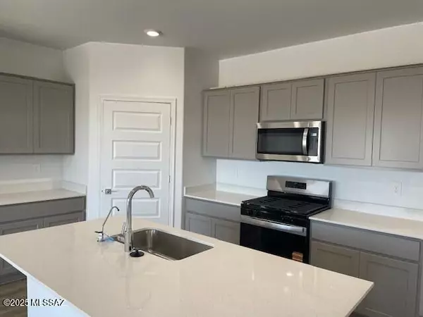 Vail, AZ 85641,12232 E Morris Carson Drive