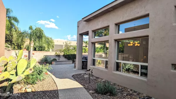 Oro Valley, AZ 85755,13816 N Topflite Drive