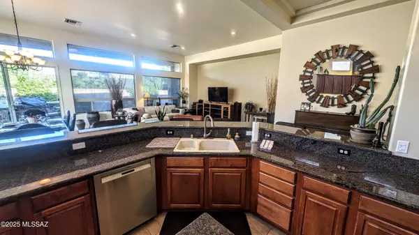 Oro Valley, AZ 85755,13816 N Topflite Drive