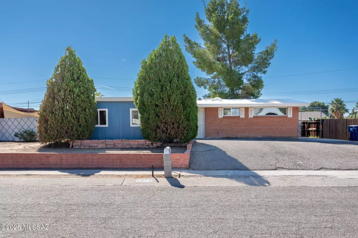 Tucson, AZ 85710,7328 E 20th Street