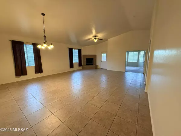 Benson, AZ 85602,1558 W Cottonwood Canyon Drive