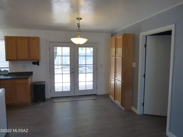 7659 E QUEEN PALM Circle, Tucson, AZ 85730
