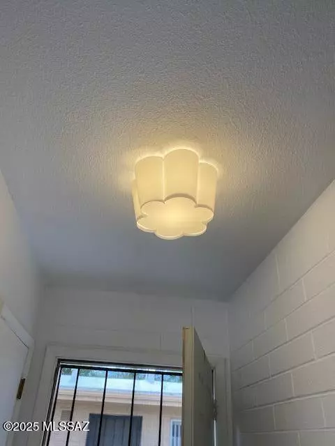 Tucson, AZ 85713,1745 S Jones Boulevard #K201