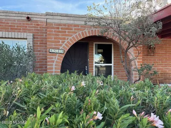 Tucson, AZ 85748,9529 E 32nd Street