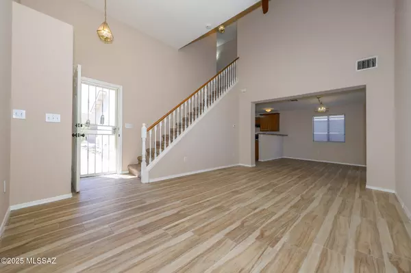 Tucson, AZ 85705,2416 W Chris Oliver Way