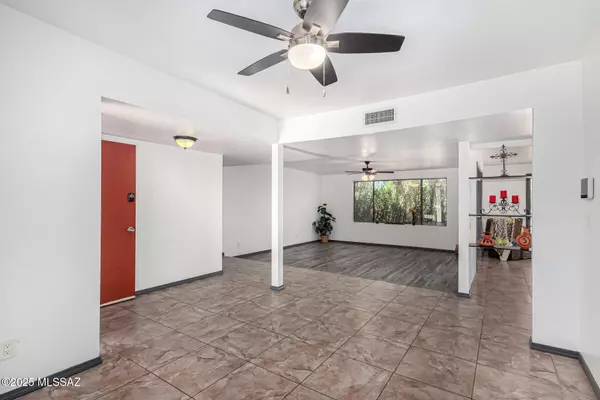 Tucson, AZ 85710,2522 S Cathy Avenue