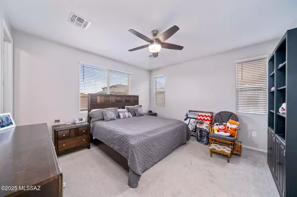 Sahuarita, AZ 85629,663 W Calle Espadero