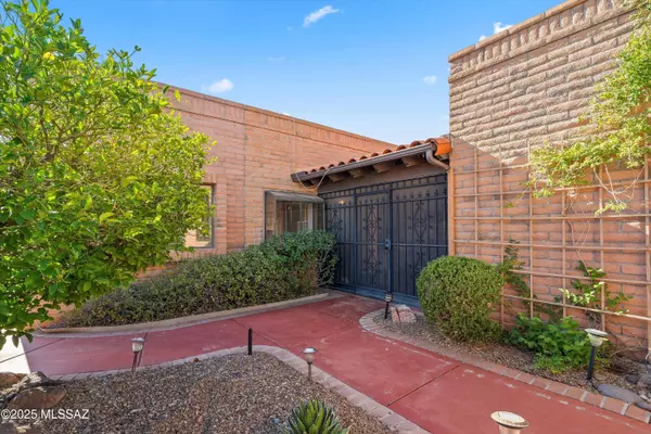 Green Valley, AZ 85622,3363 S Calle Del Albano