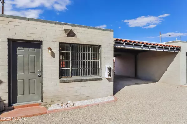302 W Flores Street #12, Tucson, AZ 85705