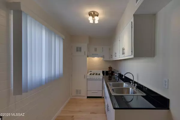 Tucson, AZ 85716,150 S Eastbourne Avenue