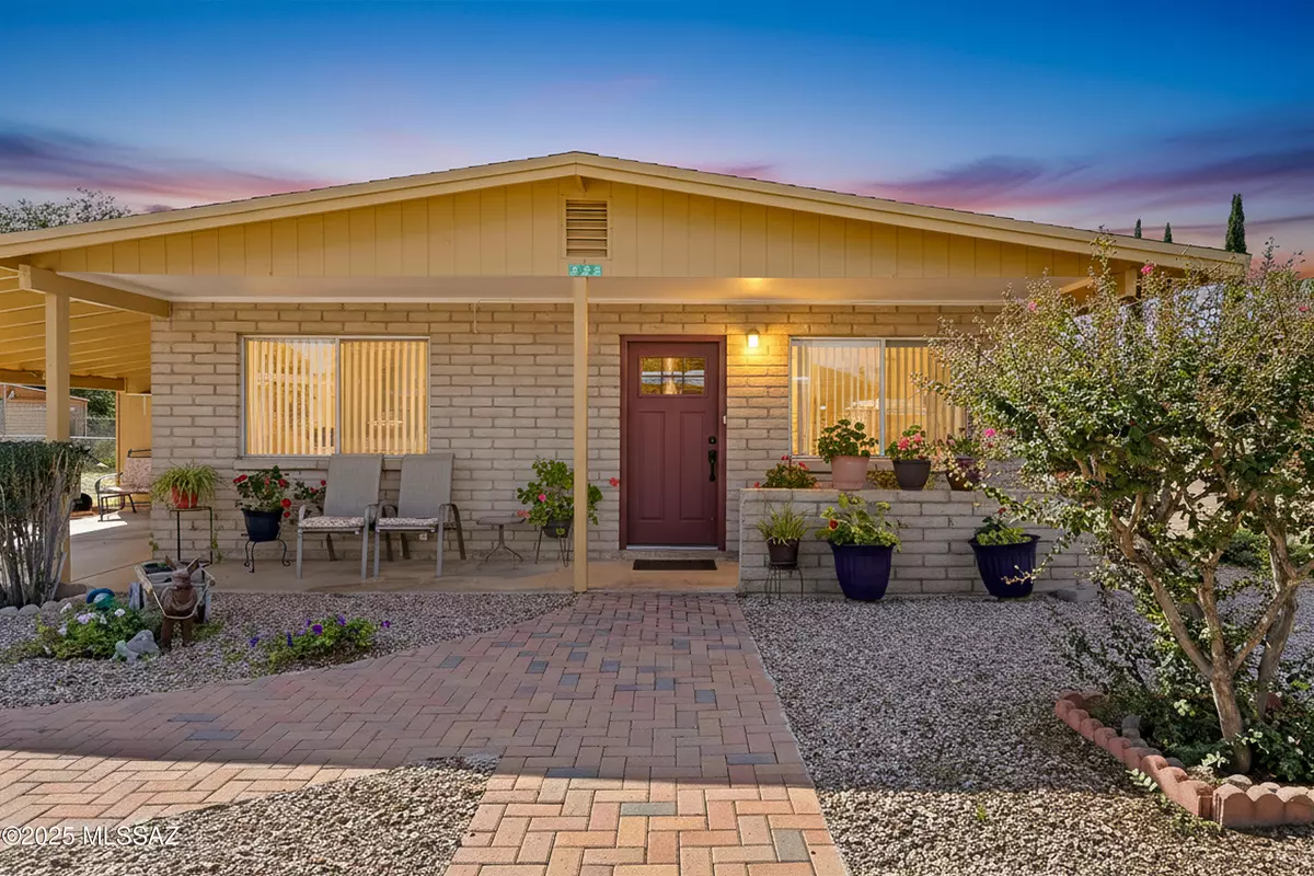 Nogales, AZ 85621,522 E Calle Nacozari