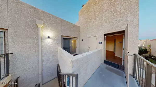 Tucson, AZ 85718,1200 E River Road #A12