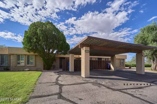 702 S PANTANO Road #E, Tucson, AZ 85710