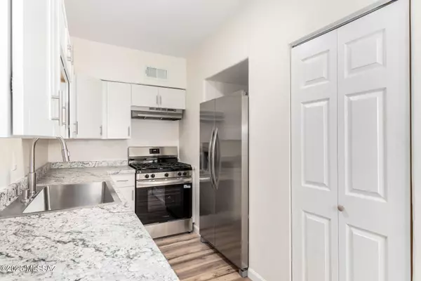 Tucson, AZ 85706,856 W Wedwick Street