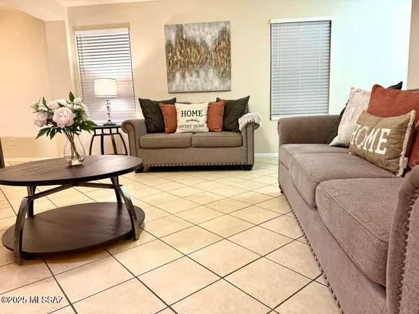 Tucson, AZ 85746,1412 W Bronte Place