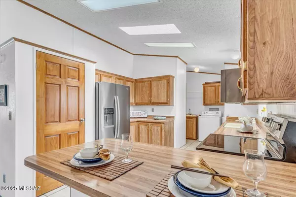 Tucson, AZ 85713,2360 S Double O Place