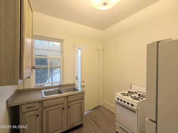 Tucson, AZ 85705,540 N Ash Avenue