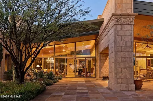 Tucson, AZ 85718,7301 N Secret Canyon Drive