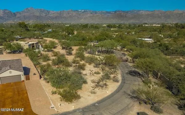 2021 N Corte Tomasin #1, Tucson, AZ 85715