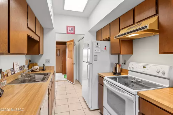 Green Valley, AZ 85622,3073 S Calle Pueblo