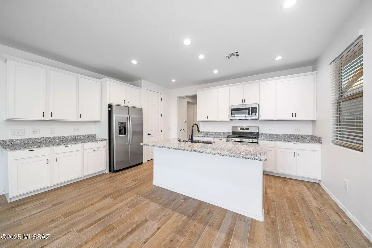 Red Rock, AZ 85145,21711 E Holstein Way