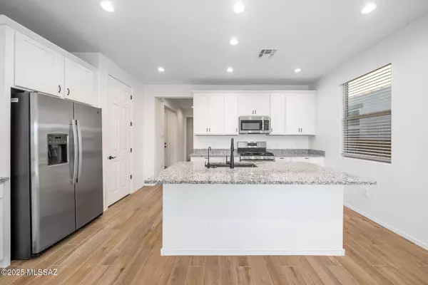 Red Rock, AZ 85145,21711 E Holstein Way