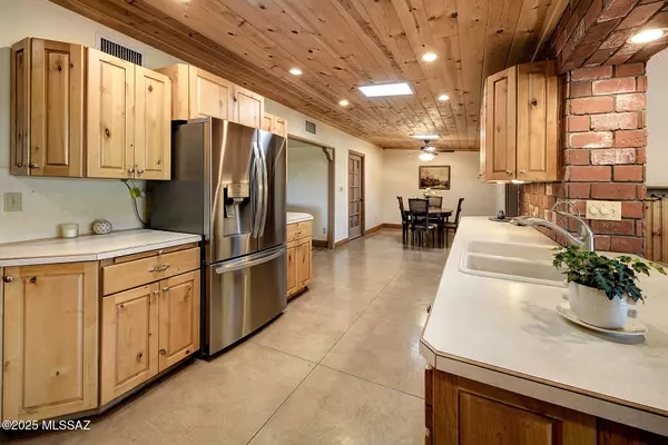 Tucson, AZ 85712,4433 E Blacklidge Drive