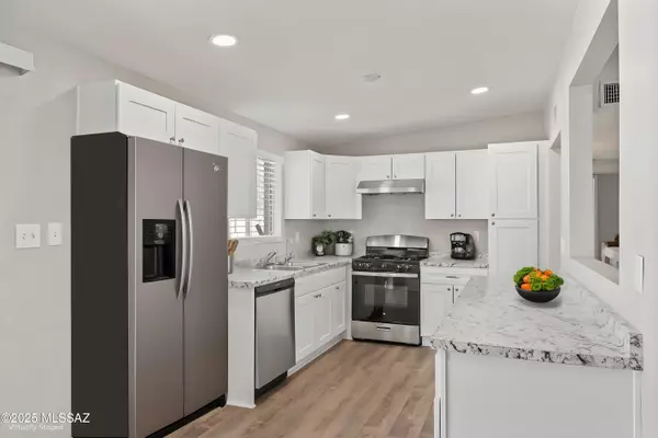 Tucson, AZ 85710,6357 E Calle Dened