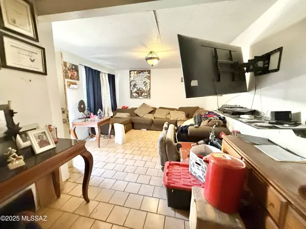 Nogales, AZ 85621,535 W Elm Street