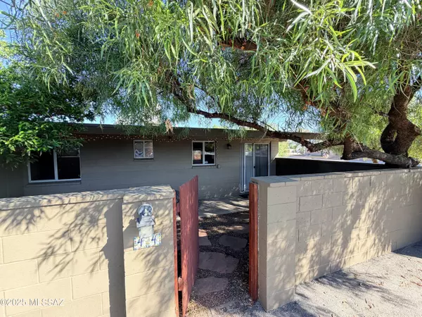 Tucson, AZ 85712,2861 N Columbus Boulevard #44