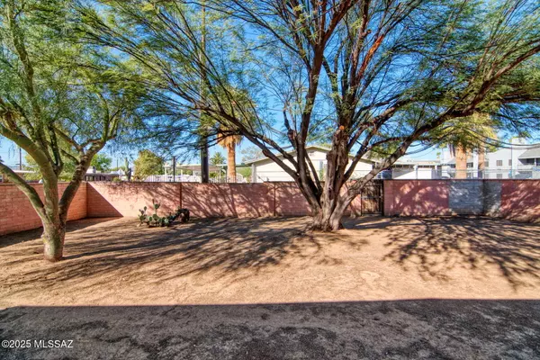 Tucson, AZ 85705,3801 N Reno Avenue