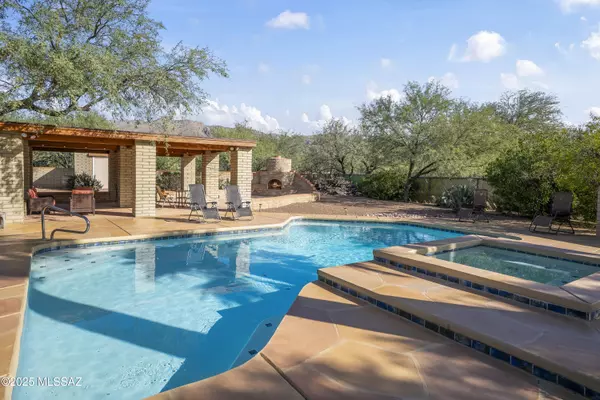 Tucson, AZ 85749,11101 E Calle Vaqueros