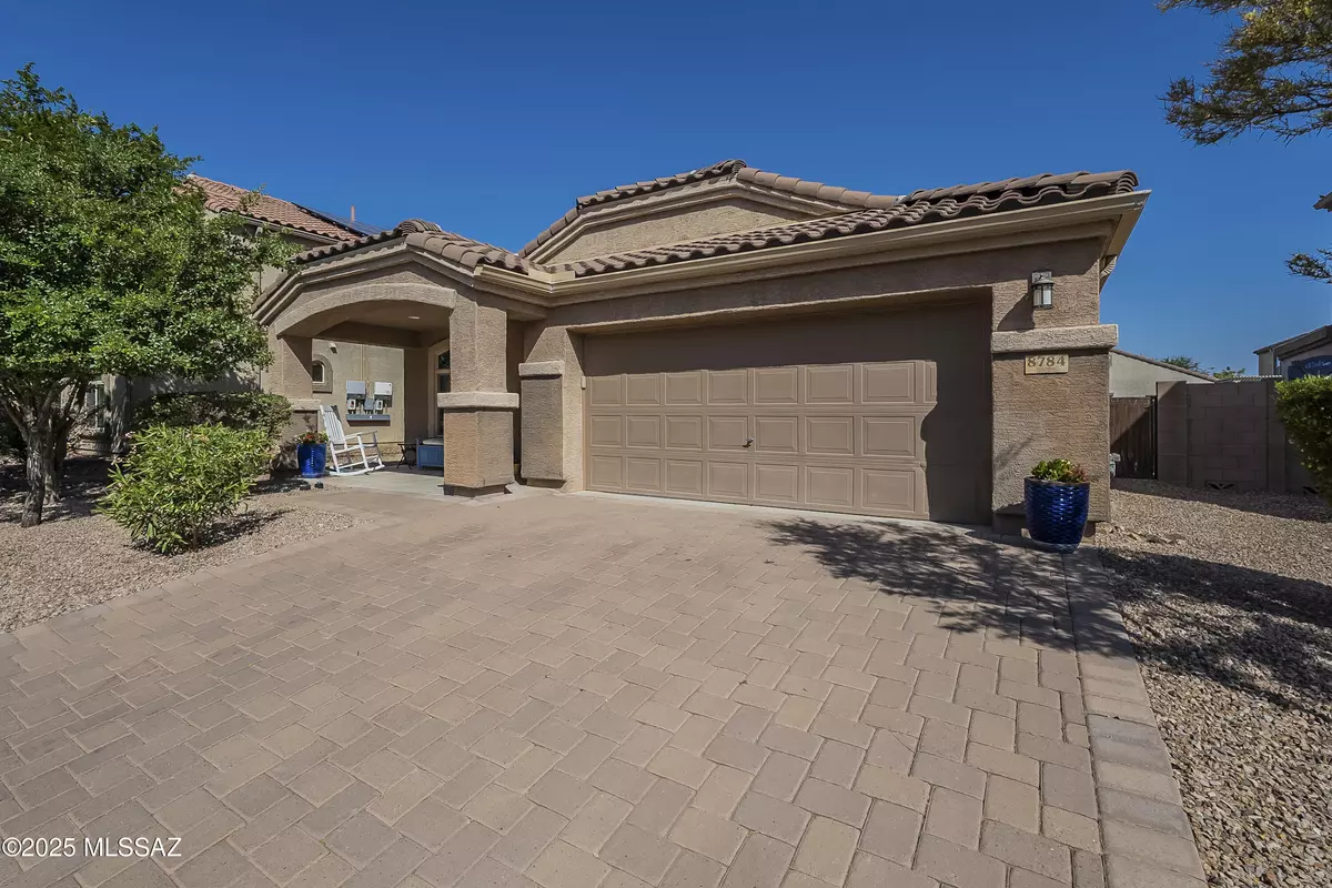 Marana, AZ 85653,8784 W Saguaro Moon Road