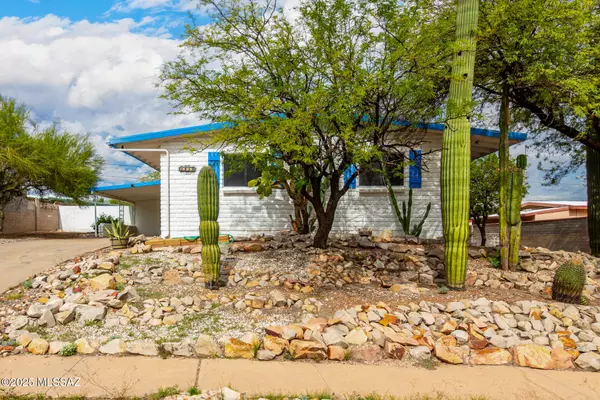 1910 W Calle Pacifica, Tucson, AZ 85745