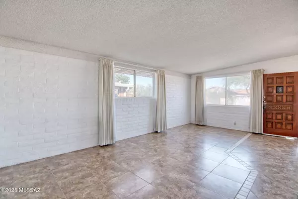 Tucson, AZ 85719,3201 N Olsen Avenue