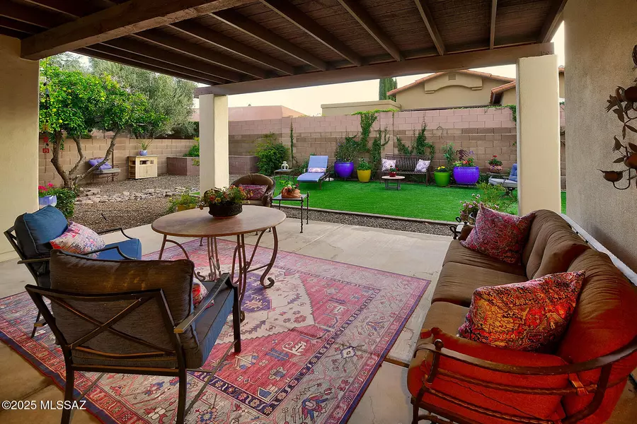 10180 N Fox Hunt Lane, Oro Valley, AZ 85737